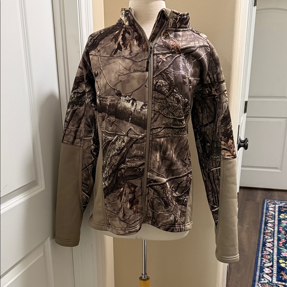 NWOT Huntsworth Women's Brown Camo Utility Jacket with Tan Panels